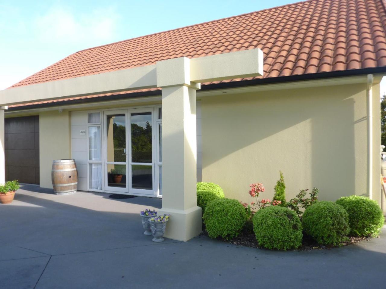 A Touch Of Tuscany At Hillsborough New Plymouth Esterno foto
